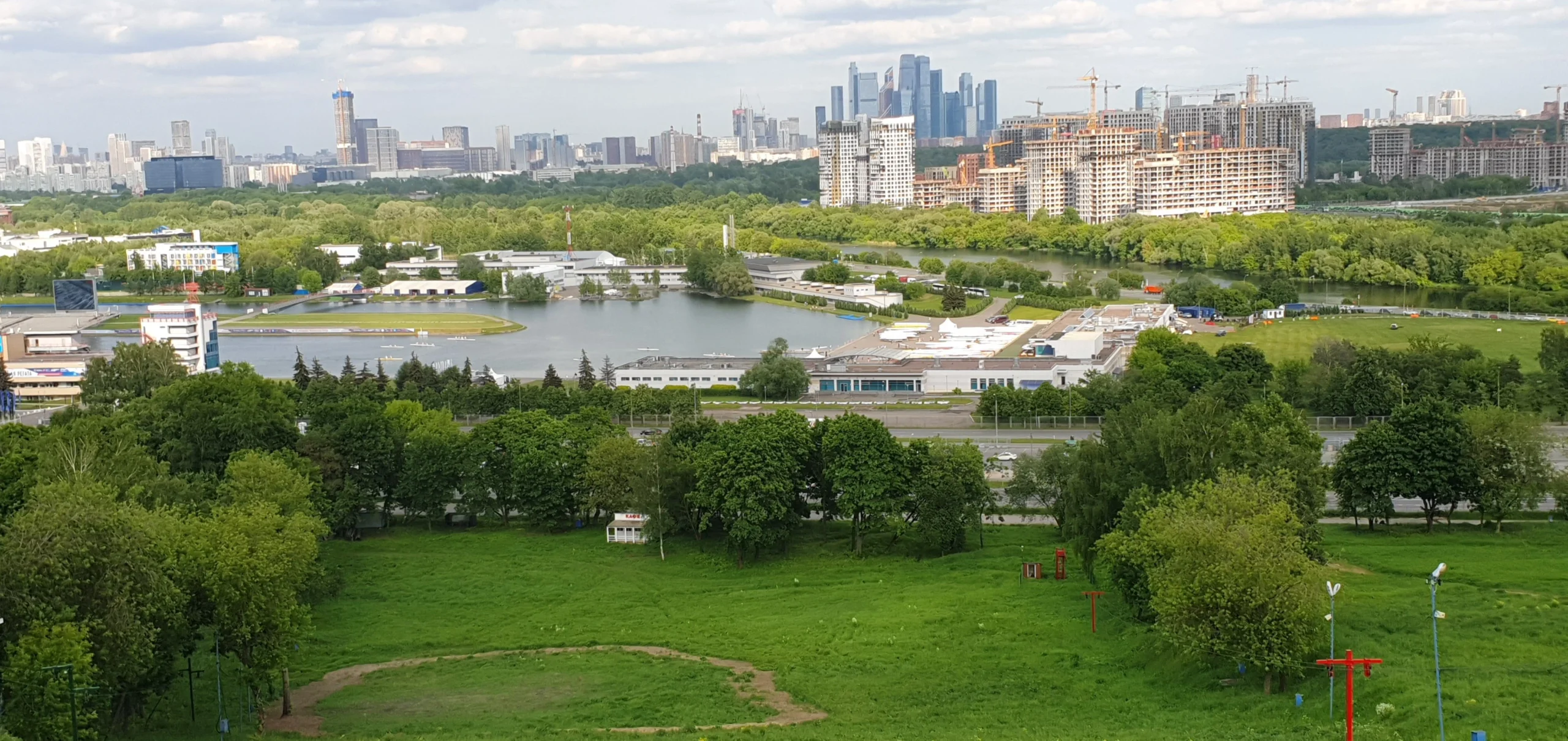 Досуг рядом с ЖК Крылатская 33